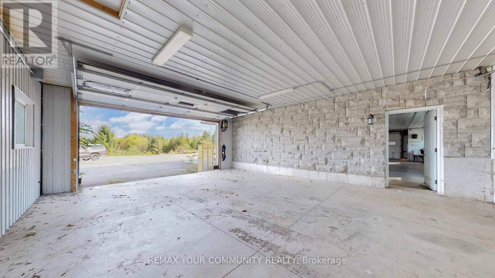 1065 20th Side Road — photo 35