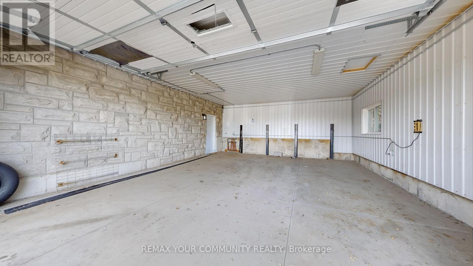 1065 20th Side Road — photo 36