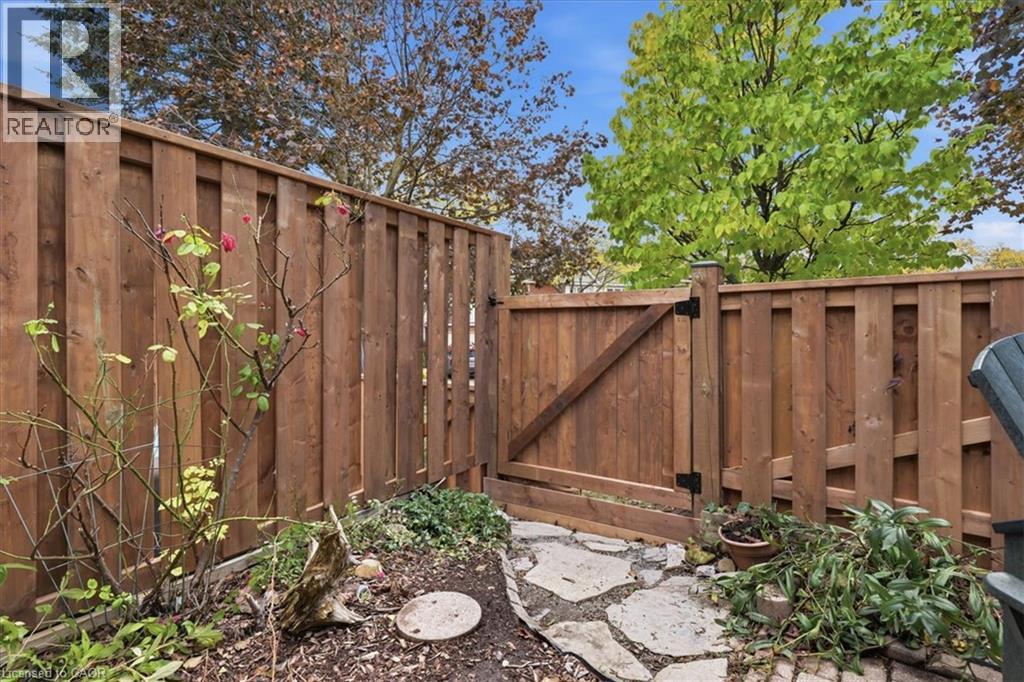 525 Beechwood Drive — photo 36