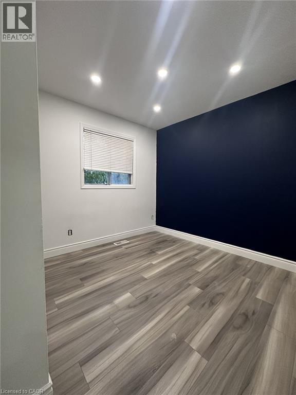 445 Pioneer Drive — photo 17