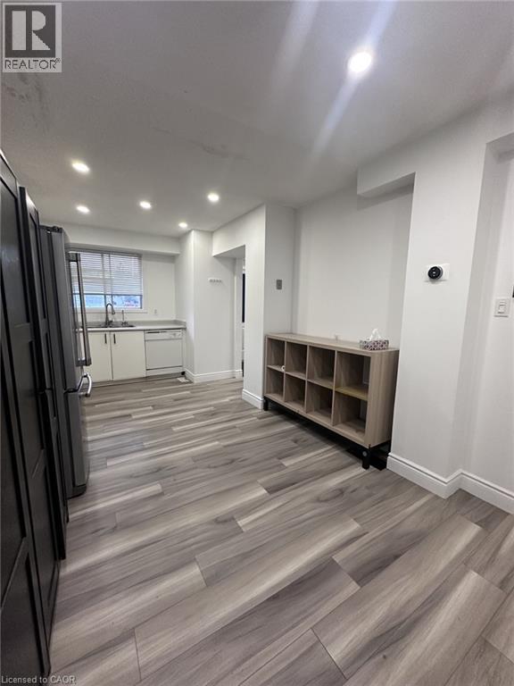 445 Pioneer Drive — photo 8