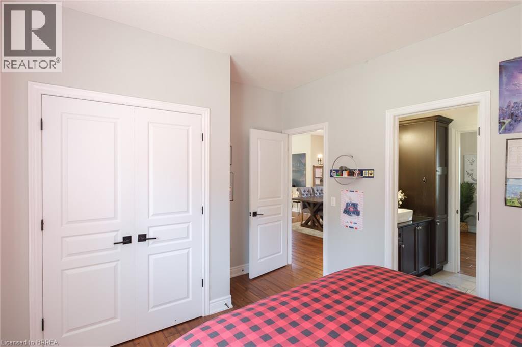24 Wingrove Woods — photo 19