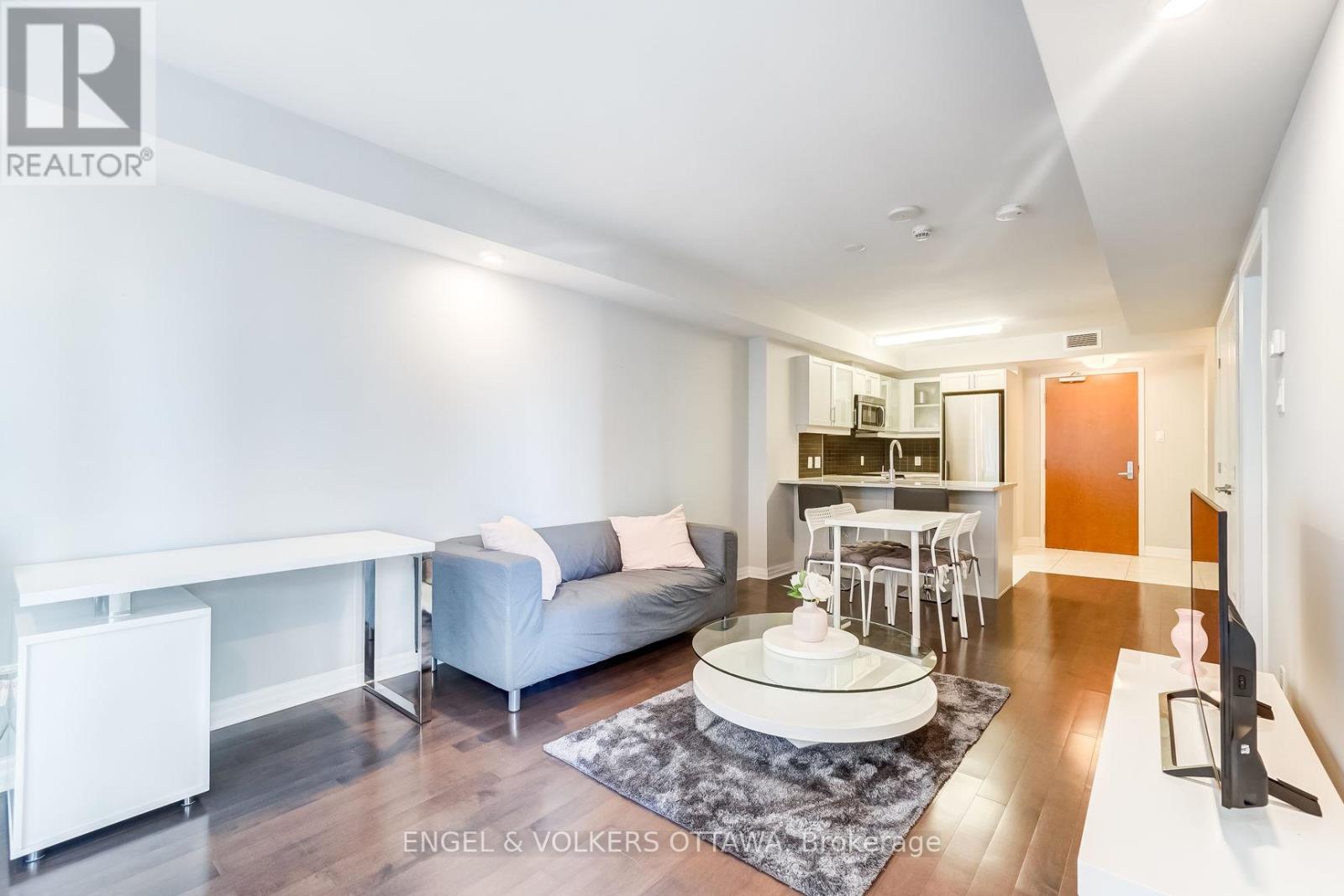 195 Besserer Street — photo 17