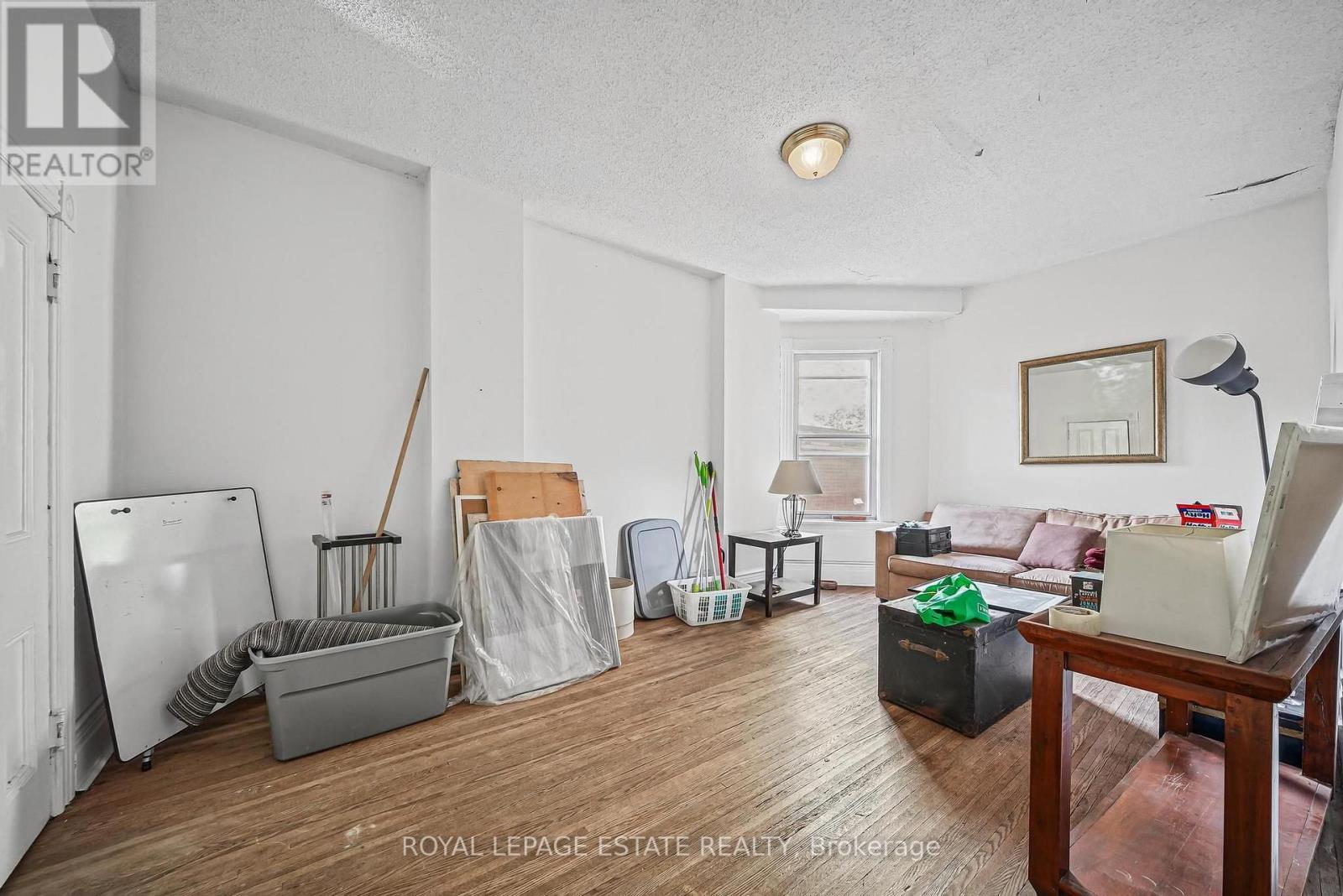 112 BALDWIN STREET - 16