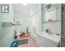 112 Baldwin Street, Toronto, ON M5T1L6 Photo 20