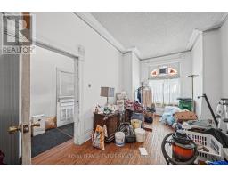 Kitchen - 112 Baldwin Street, Toronto, ON M5T1L6 Photo 8