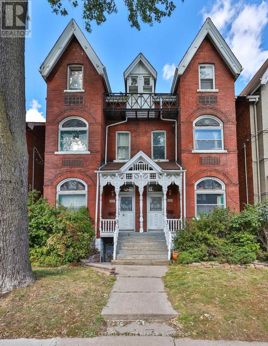 110 Baldwin Street, Toronto, ON photo 2