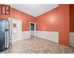 110 Baldwin Street, Toronto, ON M5T1L6 Photo 15