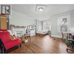 110 Baldwin Street, Toronto, ON M5T1L6 Photo 22