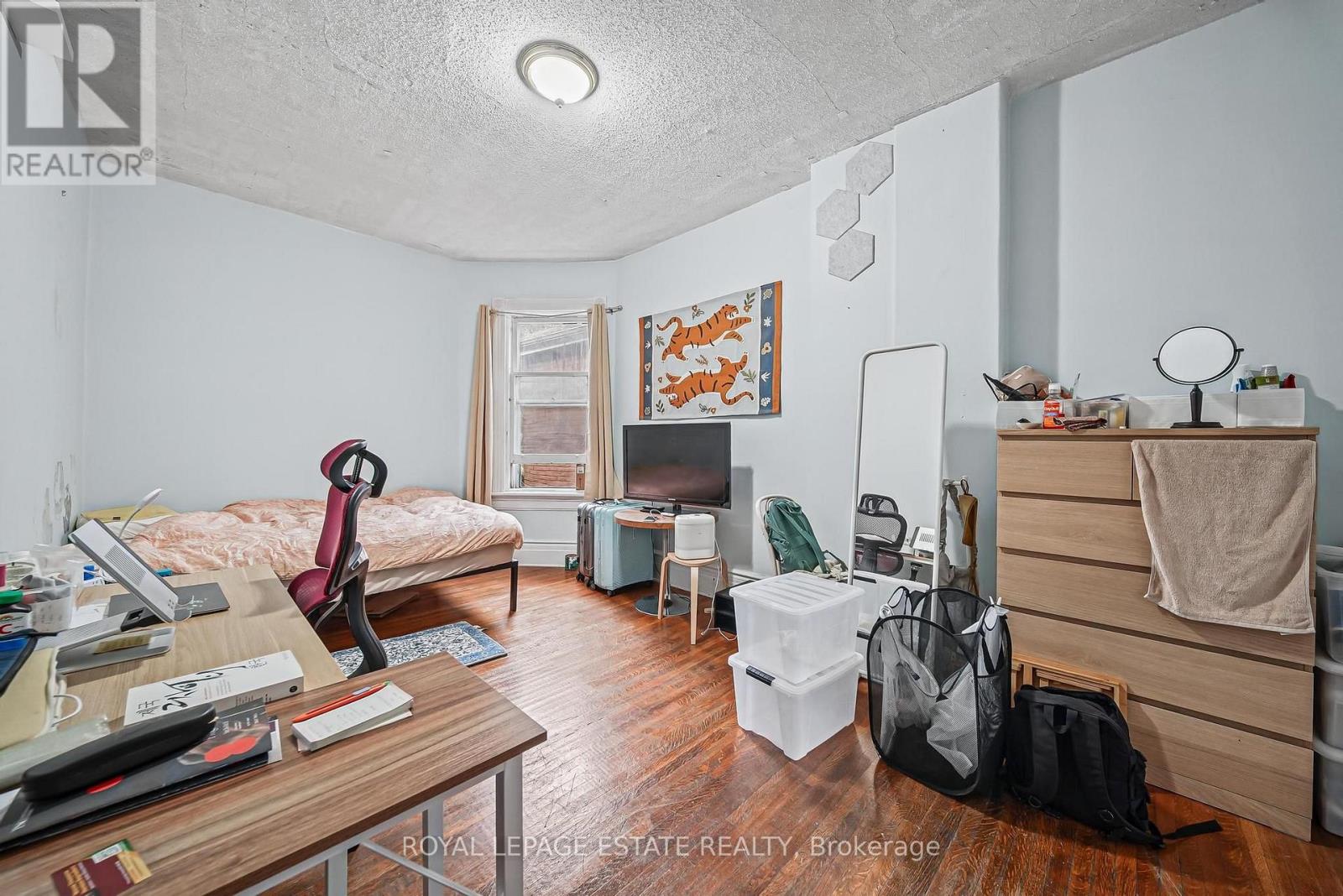 110-112 Baldwin Street, Toronto, ON photo 15