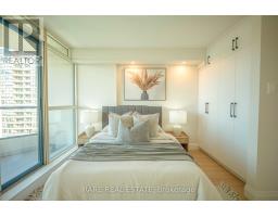 1012 - 7300 Yonge Street, Vaughan, ON L4J7Y5 Photo 15