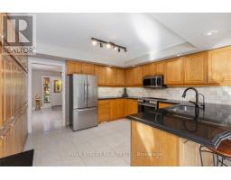 22 Mcclenny Drive N, Aurora, ON L4G5P6 Photo 17