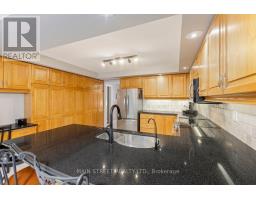 22 Mcclenny Drive N, Aurora, ON L4G5P6 Photo 18