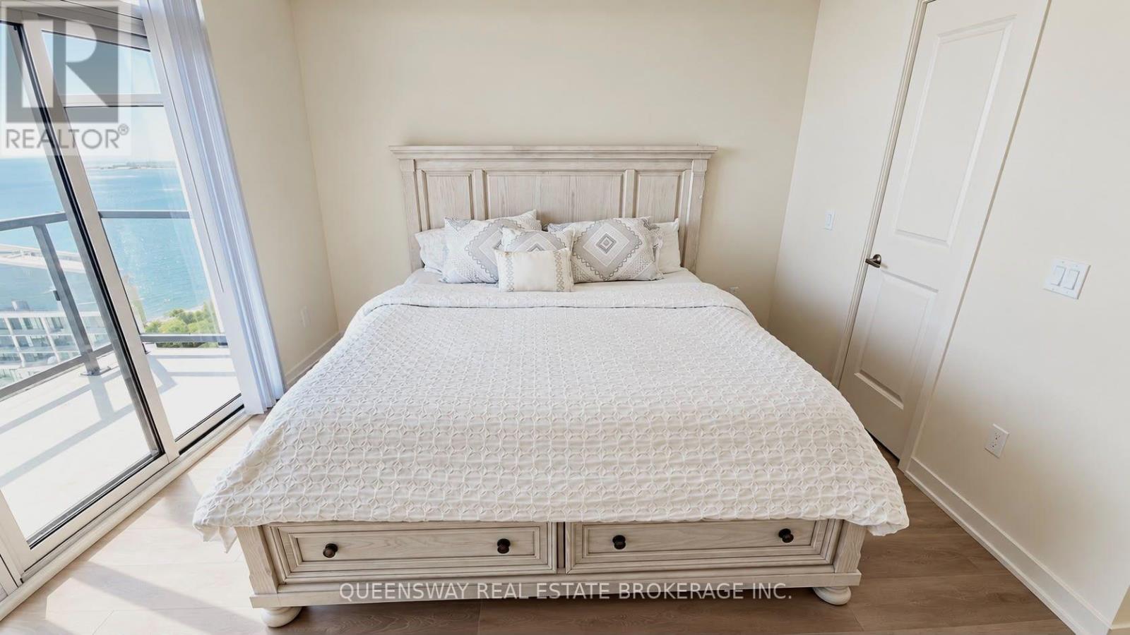 38 Annie Craig Drive — photo 10
