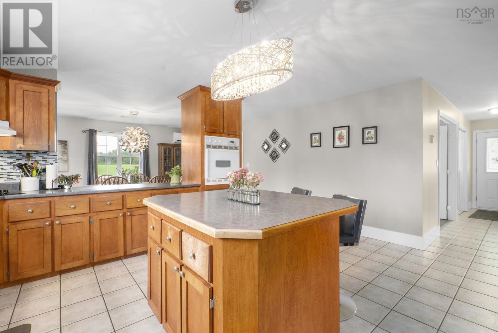 Property 13 of 40 of 1716 Ashdale Road