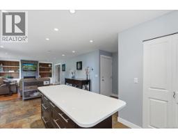 558 Johnstone Rd, French Creek, BC V9P2A5 Photo 19