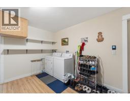 558 Johnstone Rd, French Creek, BC V9P2A5 Photo 32