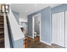 558 Johnstone Rd, French Creek, BC V9P2A5 Photo 33