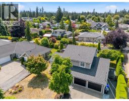 558 Johnstone Rd, French Creek, BC V9P2A5 Photo 46