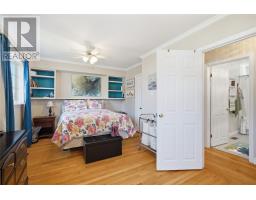 64 Fourth Street thumbnail 14