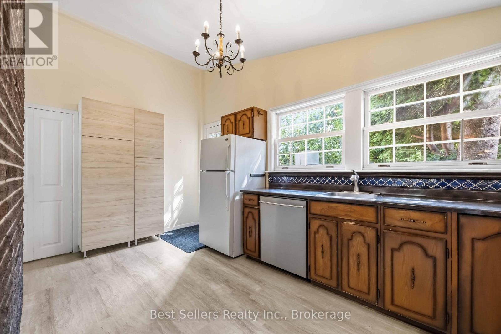 5 Benfrisco Crescent — photo 13