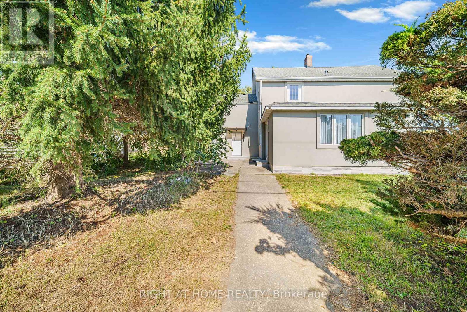 144 Waterloo Street — photo 30