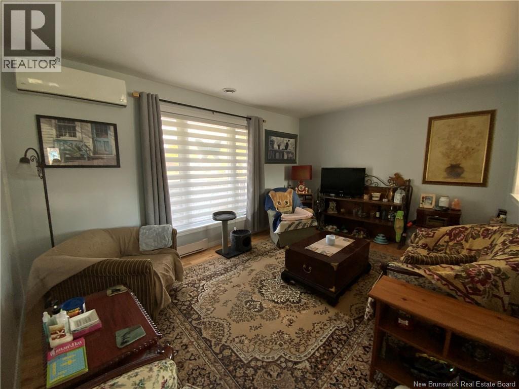 11 Lebel Street photo 5