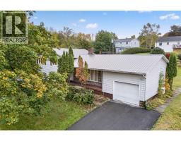 74 Talisman Crescent, photo 3