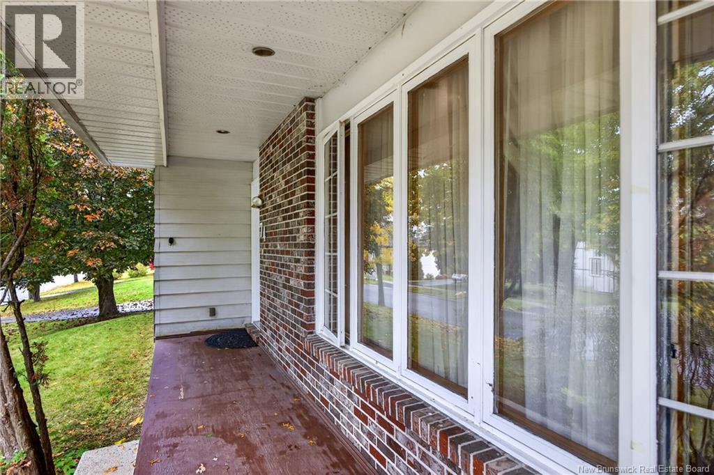 74 Talisman Crescent - 31