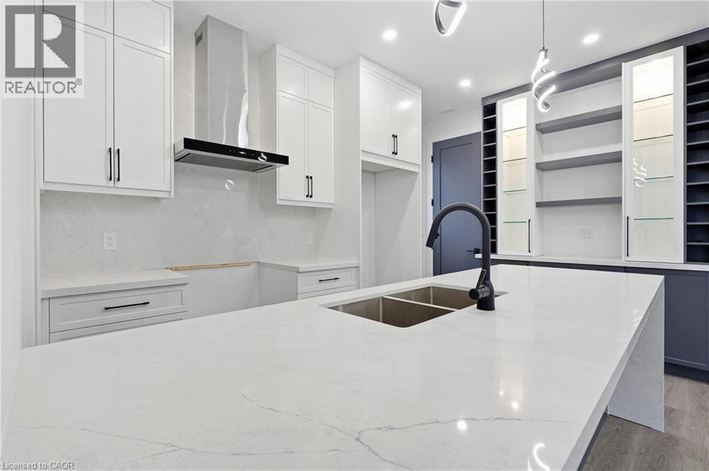 86 Florence Avenue — photo 8