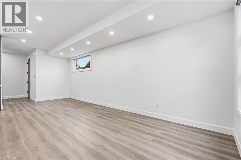 86 Florence Avenue — photo 12