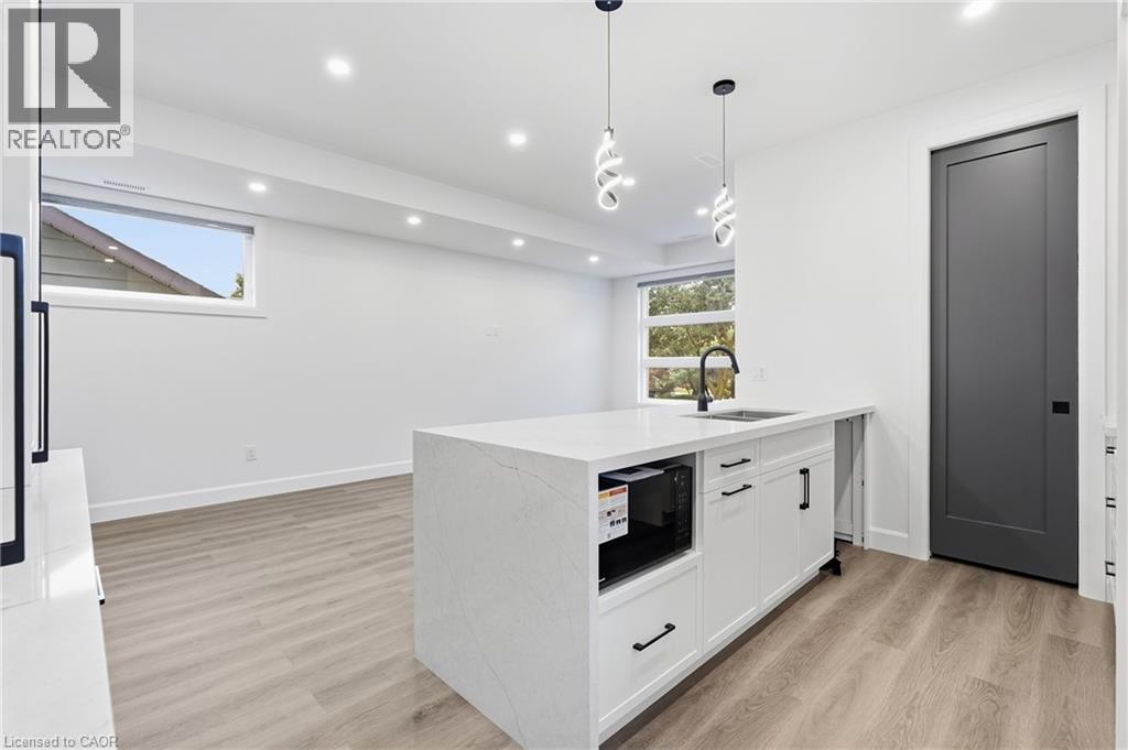 86 Florence Avenue — photo 13