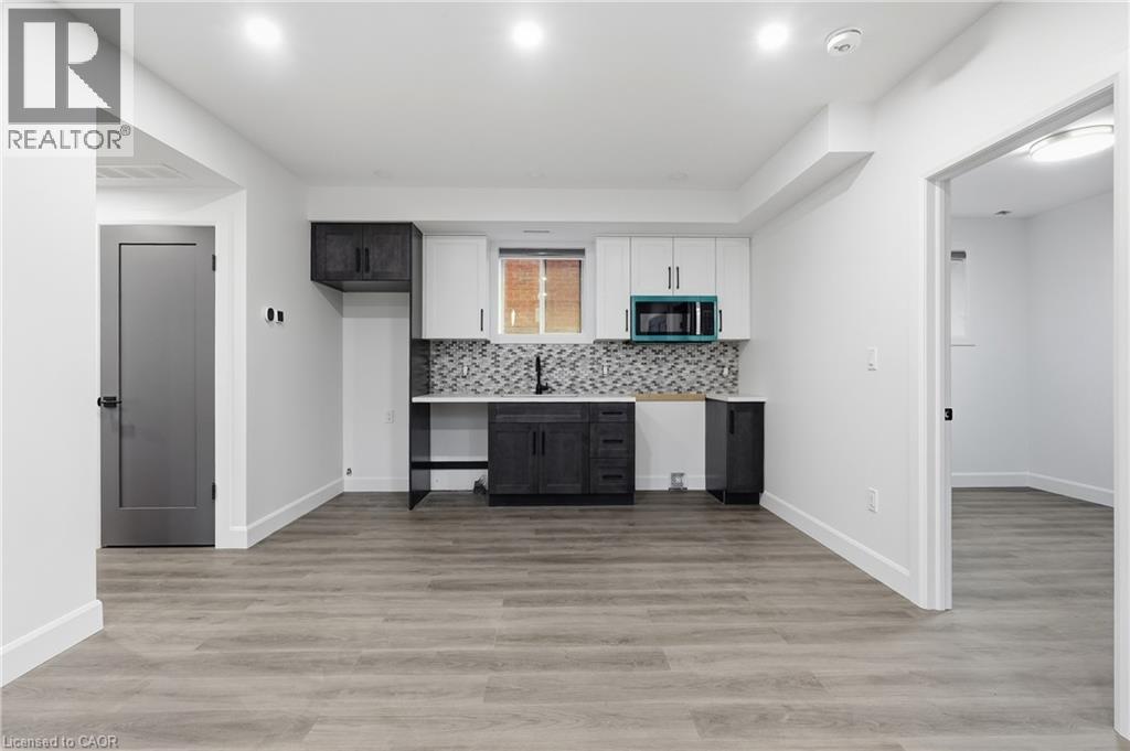86 Florence Avenue — photo 4