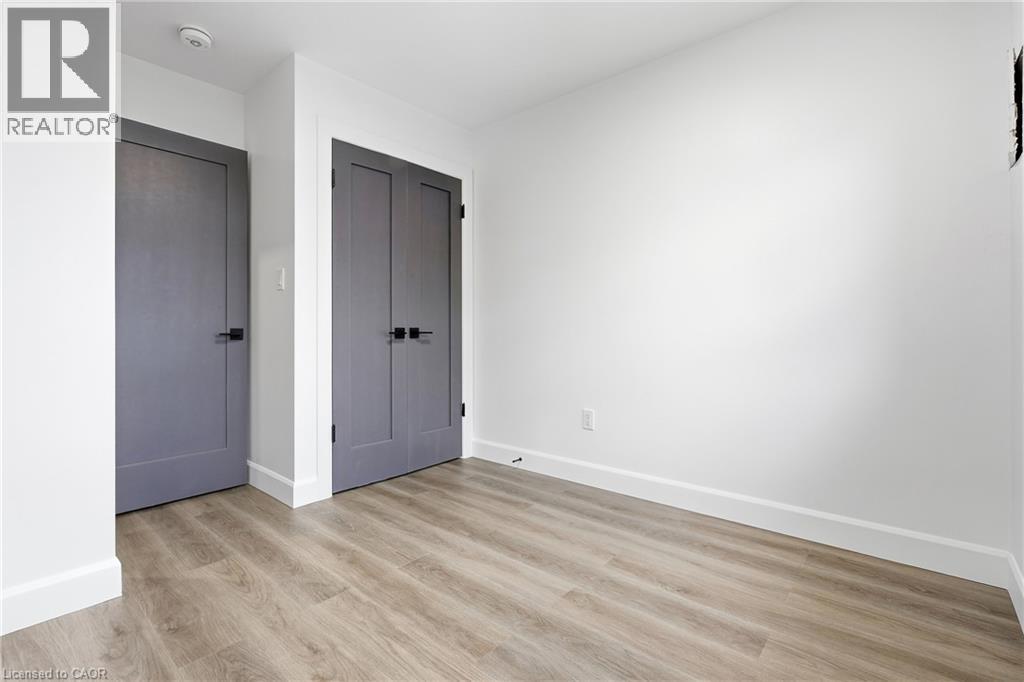 86 Florence Avenue — photo 22