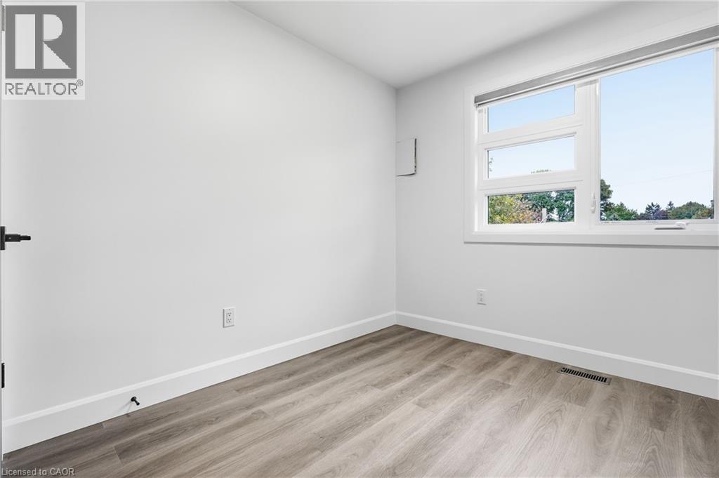 86 Florence Avenue — photo 21