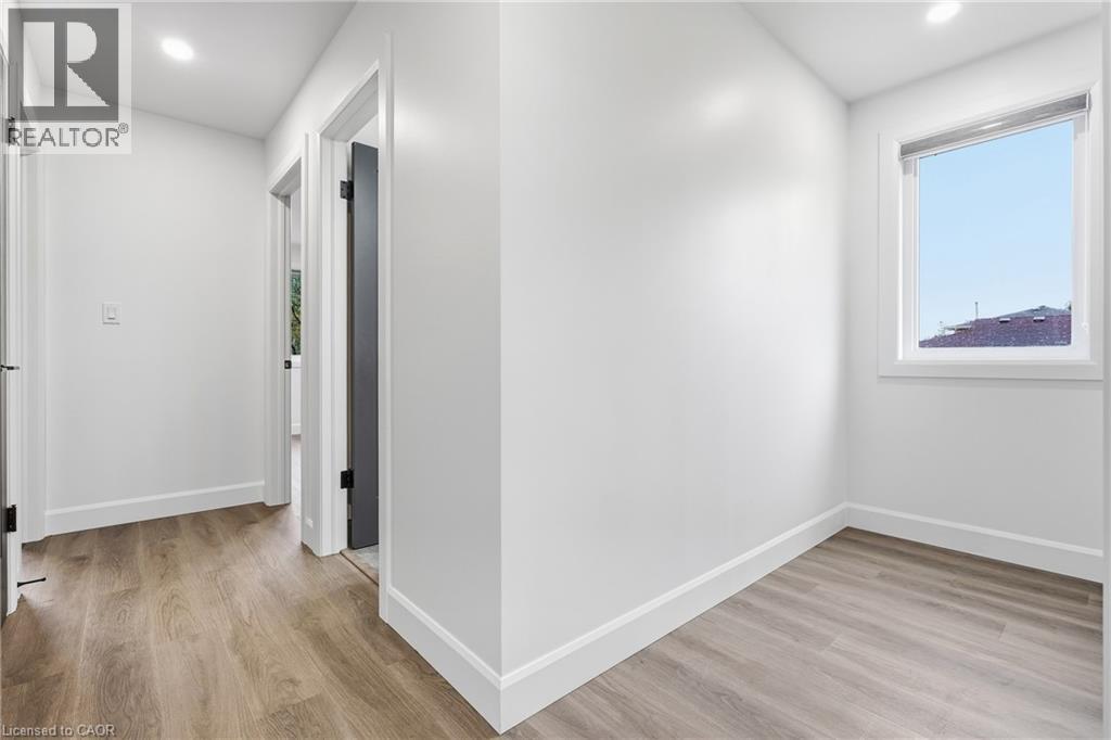 86 Florence Avenue — photo 18