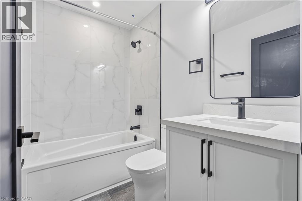 86 Florence Avenue — photo 24