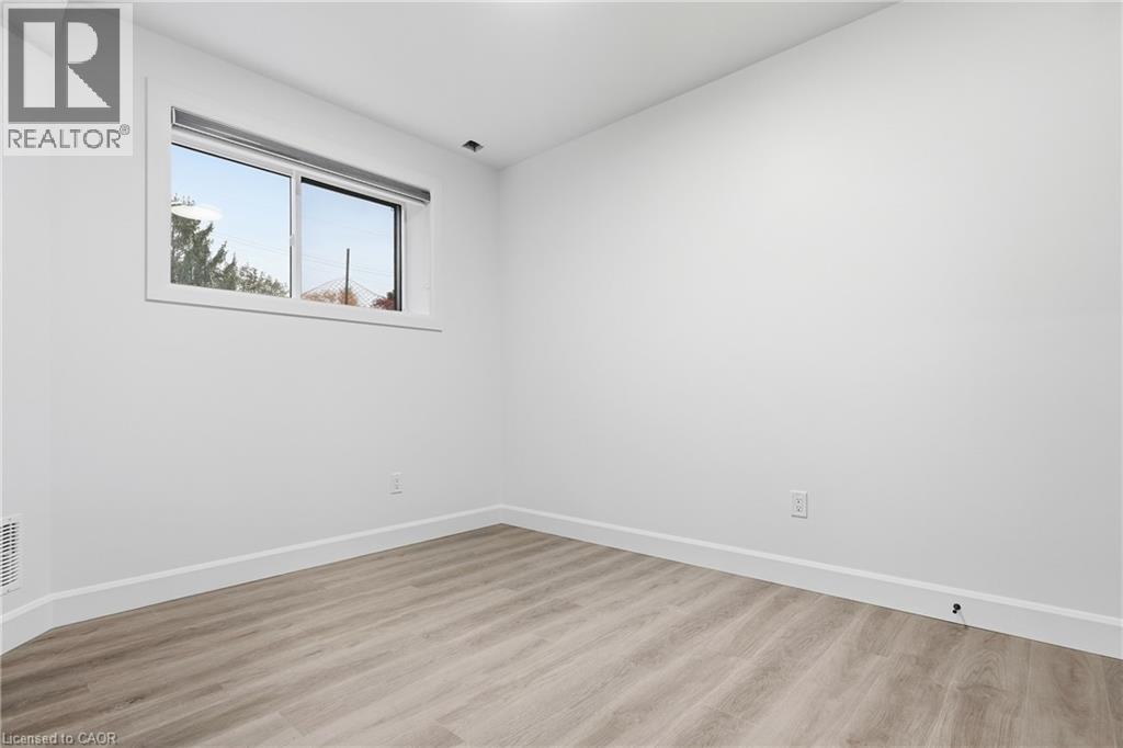 86 Florence Avenue — photo 10