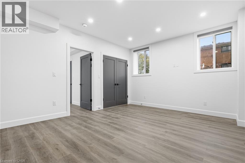 86 Florence Avenue — photo 8