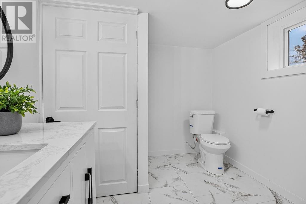 1478 Gemmell Street — photo 32