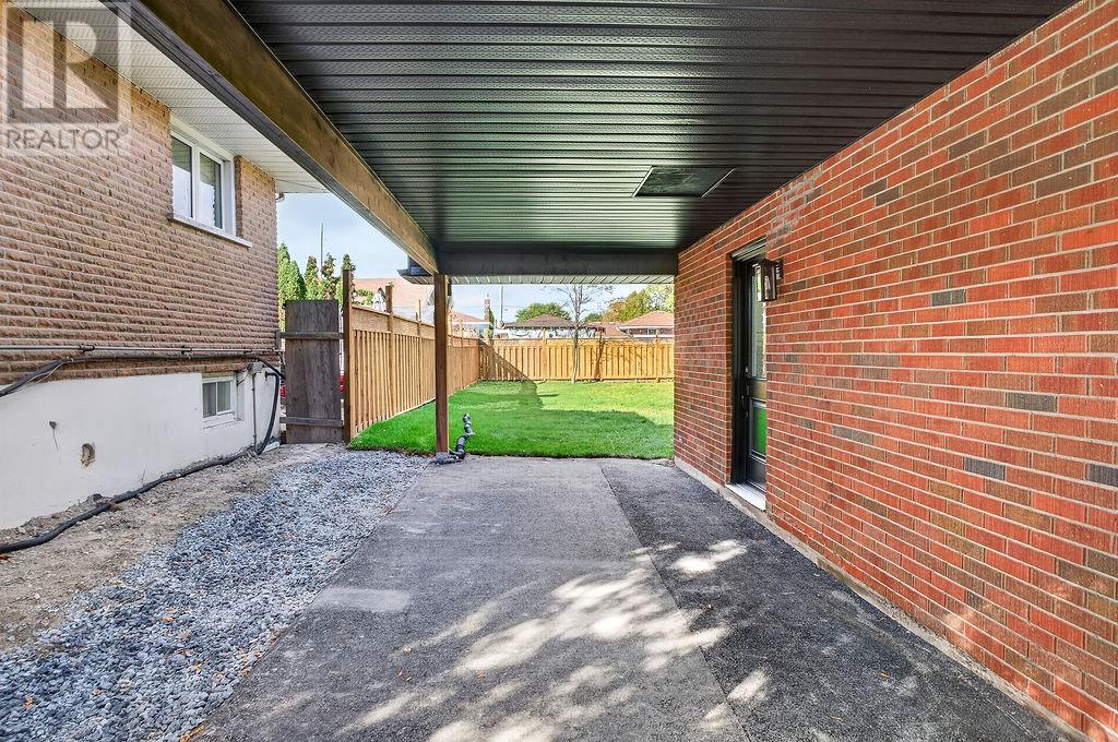 1478 Gemmell Street - 36