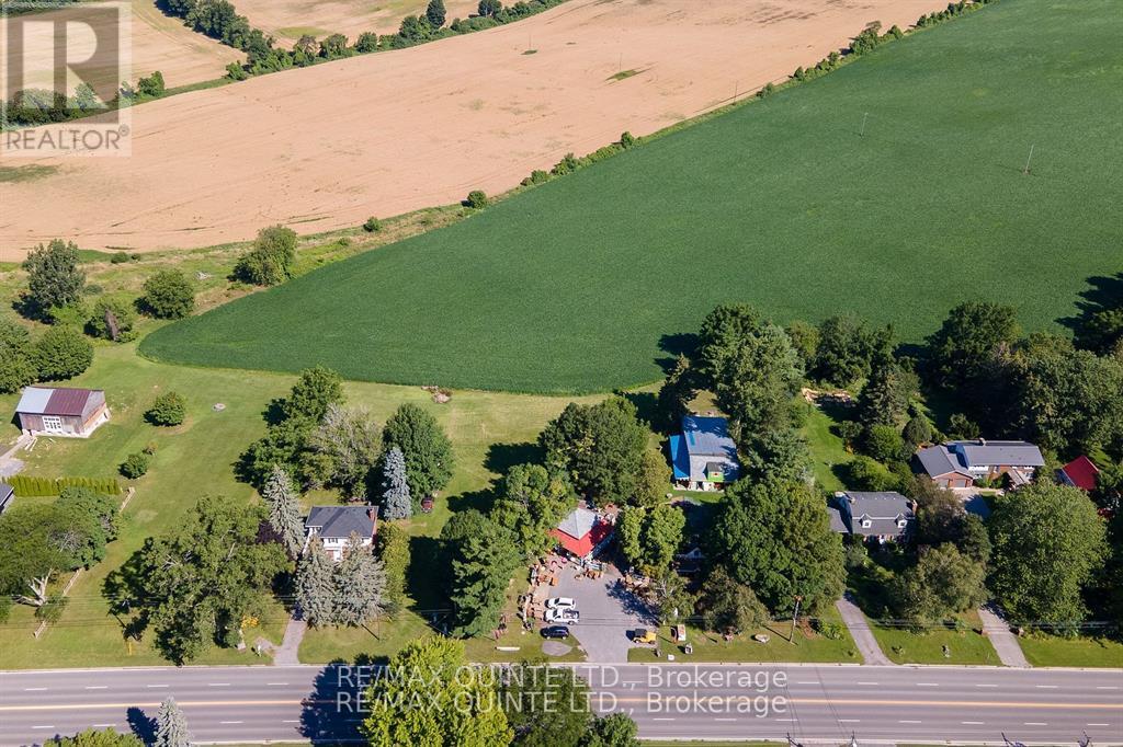 13418 LOYALIST Parkway, Prince Edward County, ON photo 2