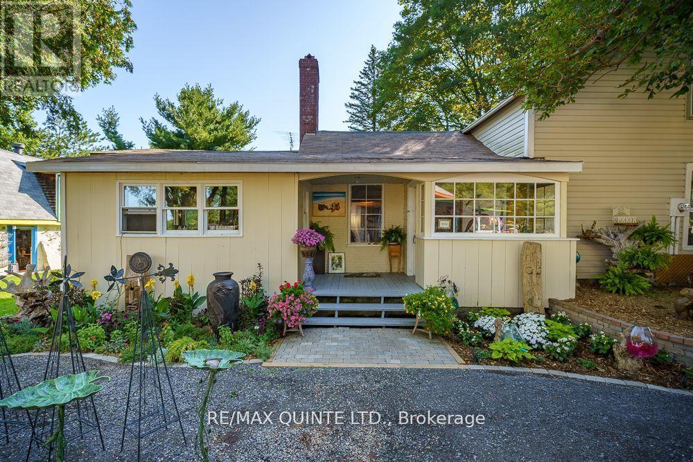 13418 LOYALIST Parkway, Prince Edward County, ON photo 3