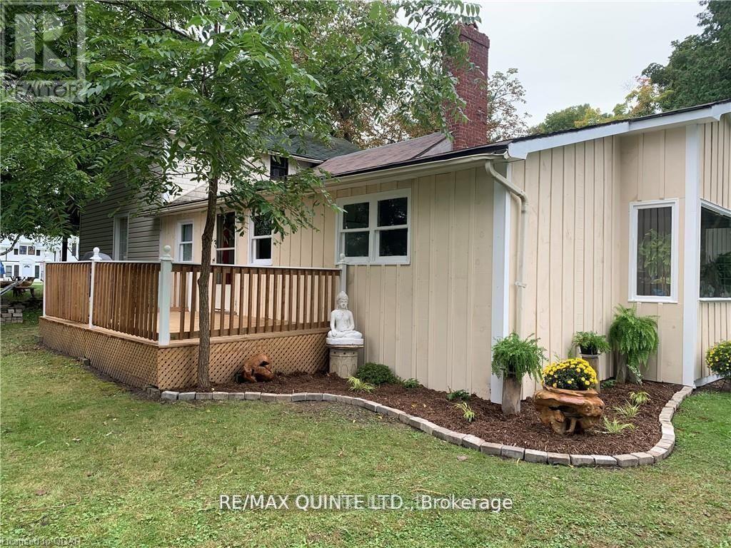 13418 LOYALIST Parkway, Prince Edward County, ON photo 4
