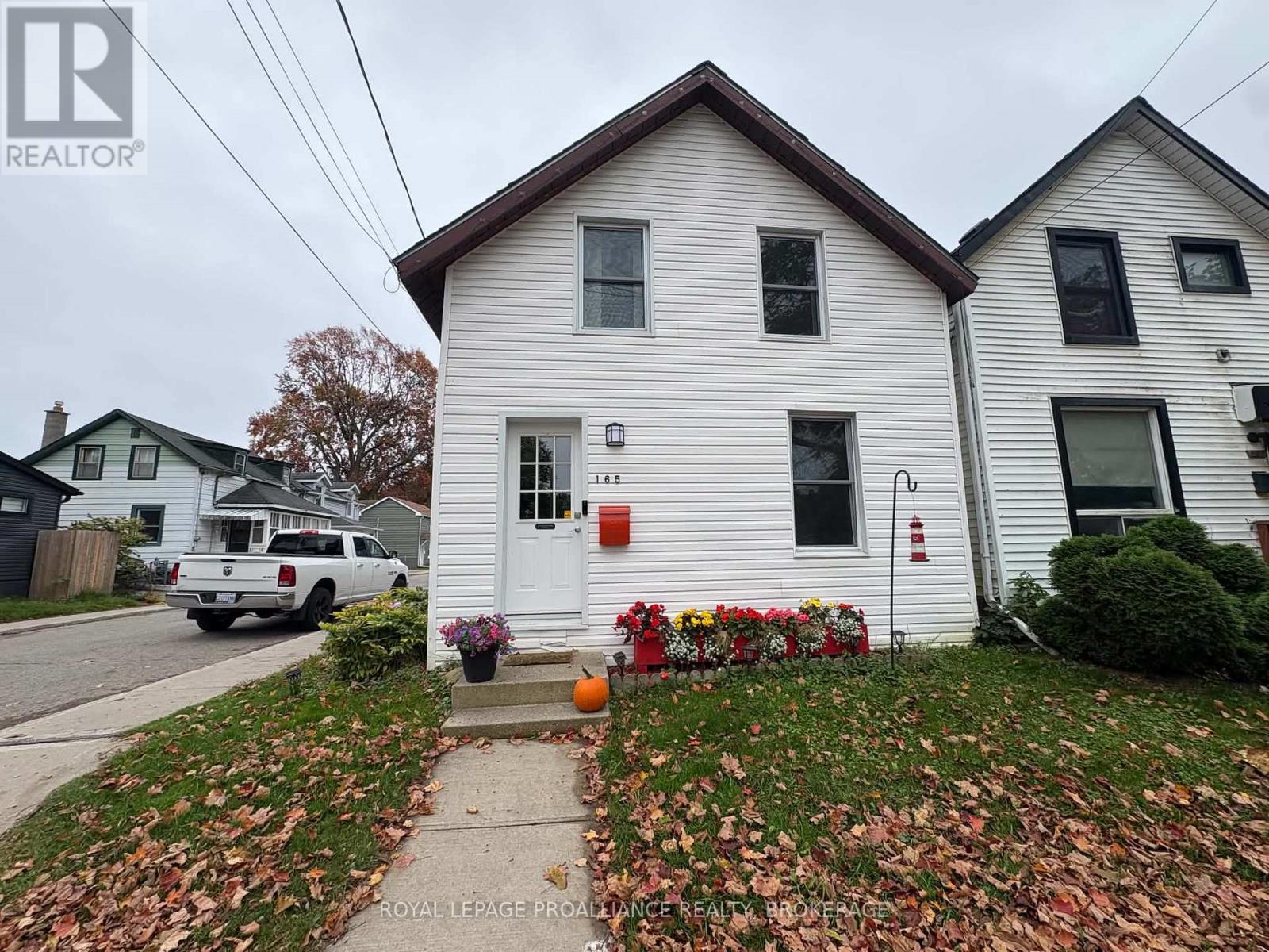 165 PEARL STREET W - 1
