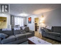 40 Hillcourt Drive, photo 10