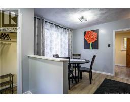 40 Hillcourt Drive, photo 7