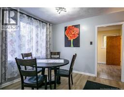 40 Hillcourt Drive, photo 8