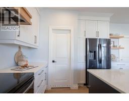 Office - 2558 Terry Fox Court, Strathroy Caradoc, ON N0L1W0 Photo 16