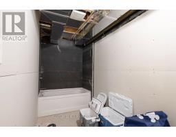 2558 Terry Fox Court, Strathroy Caradoc, ON N0L1W0 Photo 36
